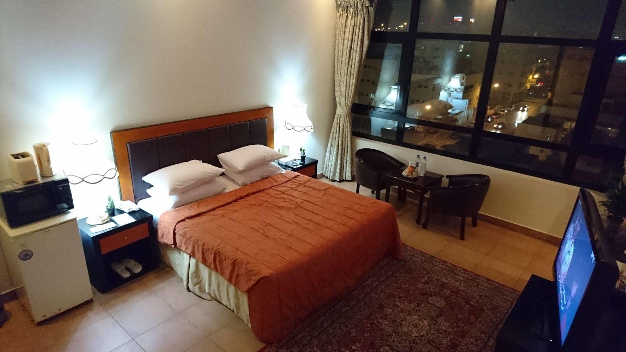 Infinity Tower Suites Wll Манама Экстерьер фото