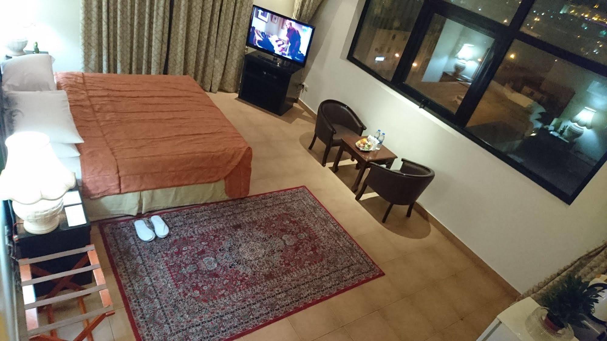 Infinity Tower Suites Wll Манама Экстерьер фото