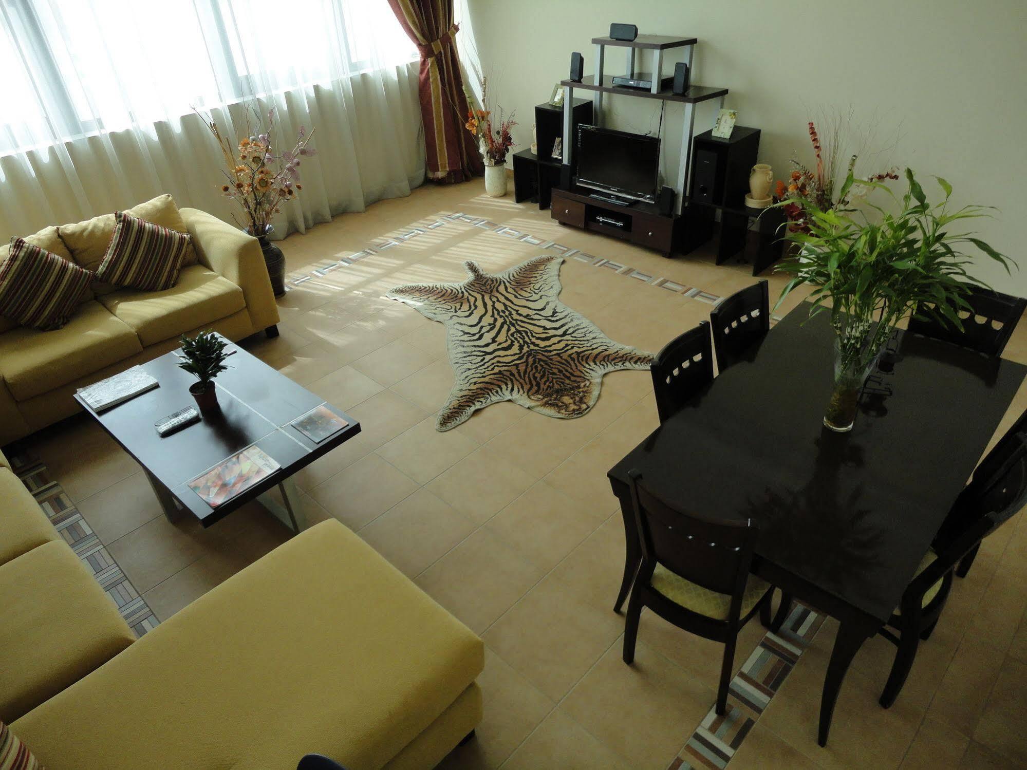 Infinity Tower Suites Wll Манама Экстерьер фото